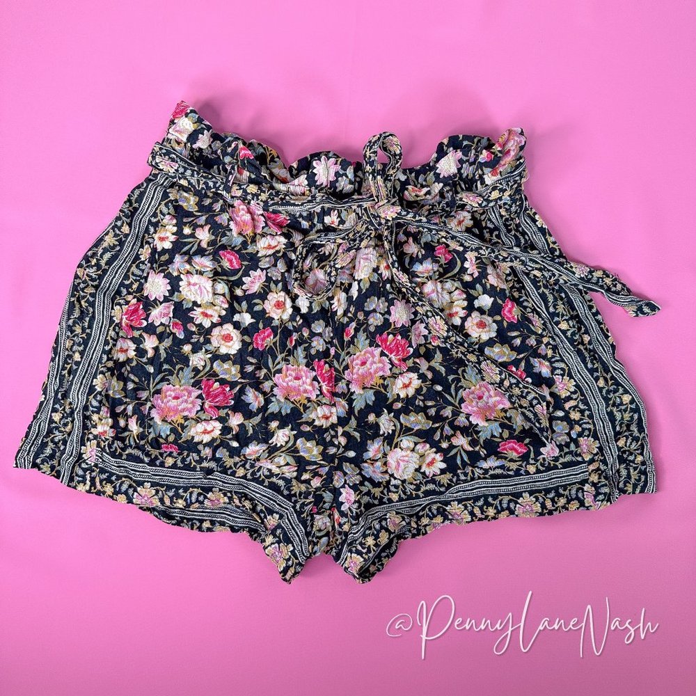 American Eagle Floral Tie Waist Paperbag Shorts - Picture 6 of 12